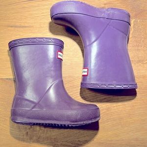 Hunter size 5 on bottom (6B/7G US) guc for shoes, wear on heels